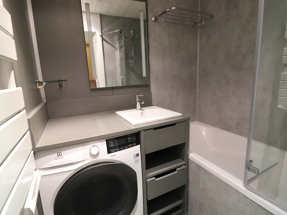 Studio 28m² rénové avec balcon sud à Tignes - Photo 10