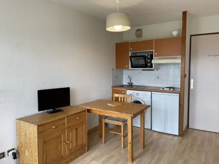 Studio Cabine 4 pers. balcon sud à Font-Romeu : photo 3