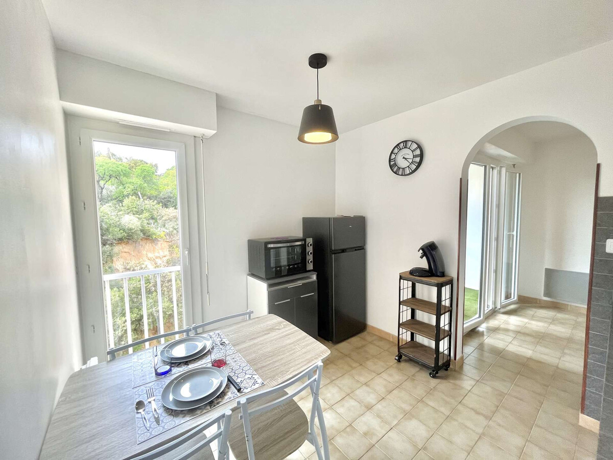 Studio avec véranda, 20m², parking facile à Ajaccio - Photo 5