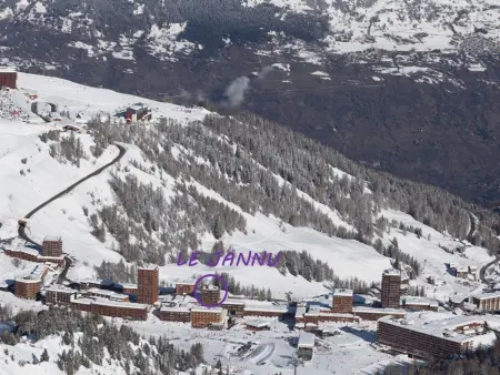 Studio rénové sud, balcon, 8e étage à La Plagne : photo 9