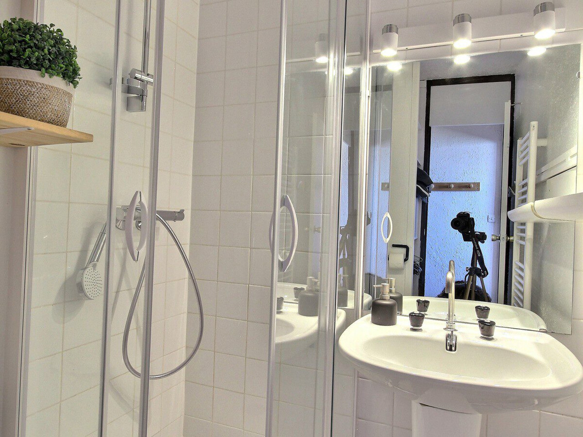 Studio 2 personnes 9ème étage, pied des pistes à La Plagne - Photo 4