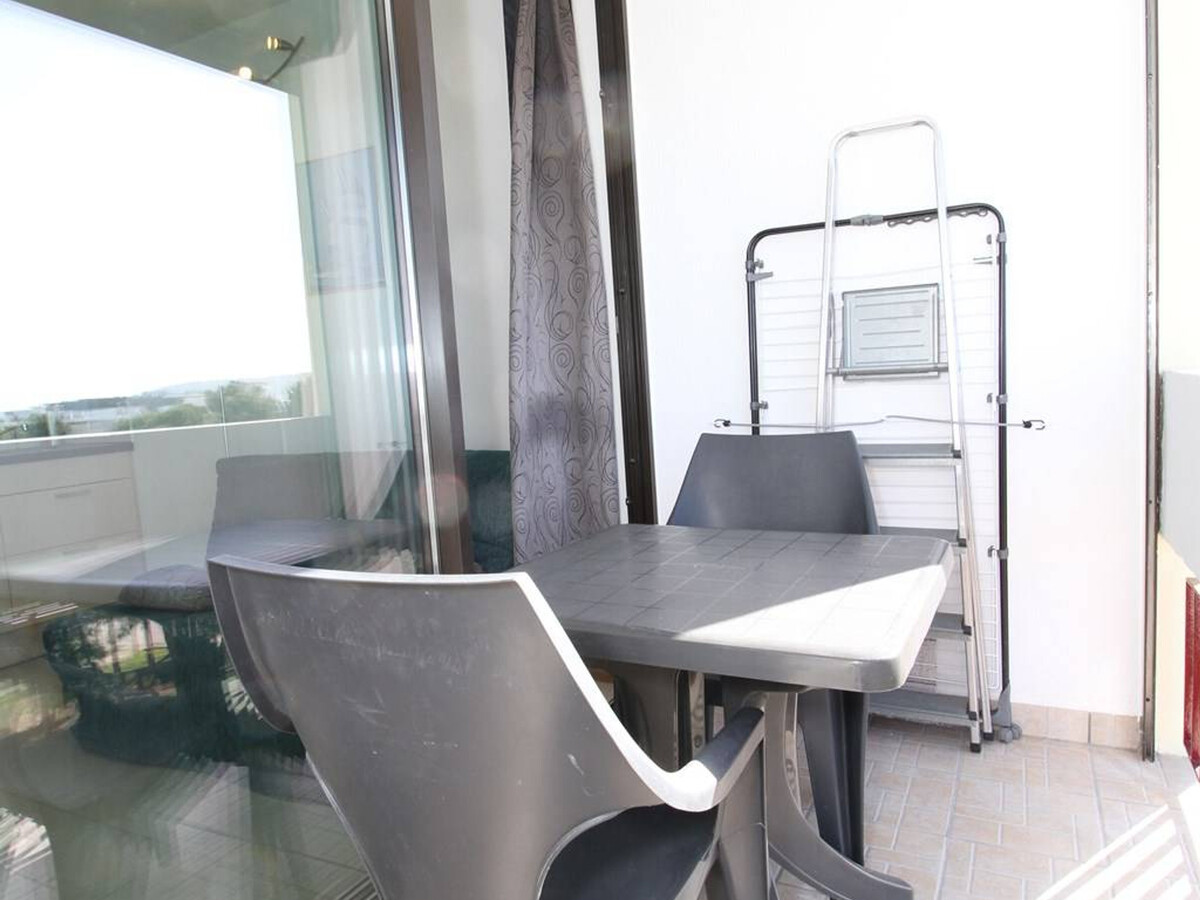 T1 climatisé Balaruc-les-Bains, balcon parc - Photo 8
