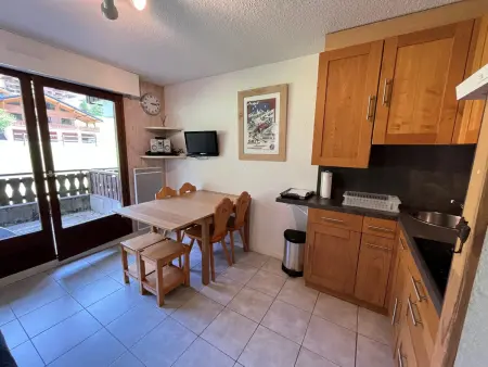 Appartement 2 pièces avec terrasse et parking à Châtel : photo 2