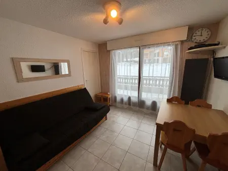 Appartement 2 pièces avec terrasse et parking à Châtel : photo 5