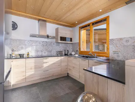 Chalet spacieux à Avoriaz, sur les pistes, pour 14 pers. avec sauna, home cinema et service premium - Photo 3