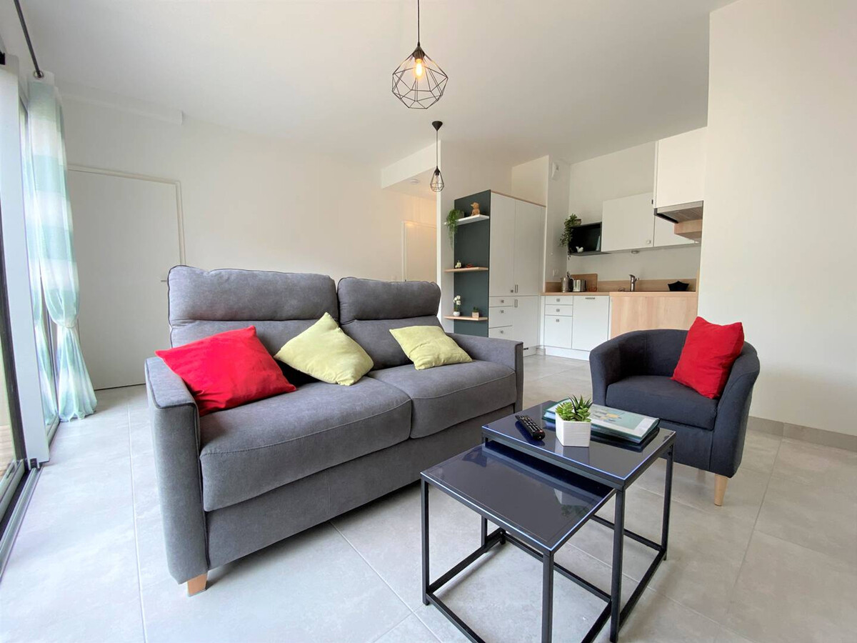 Appartement 3* neuf avec balcon à 60m du port - Photo 7
