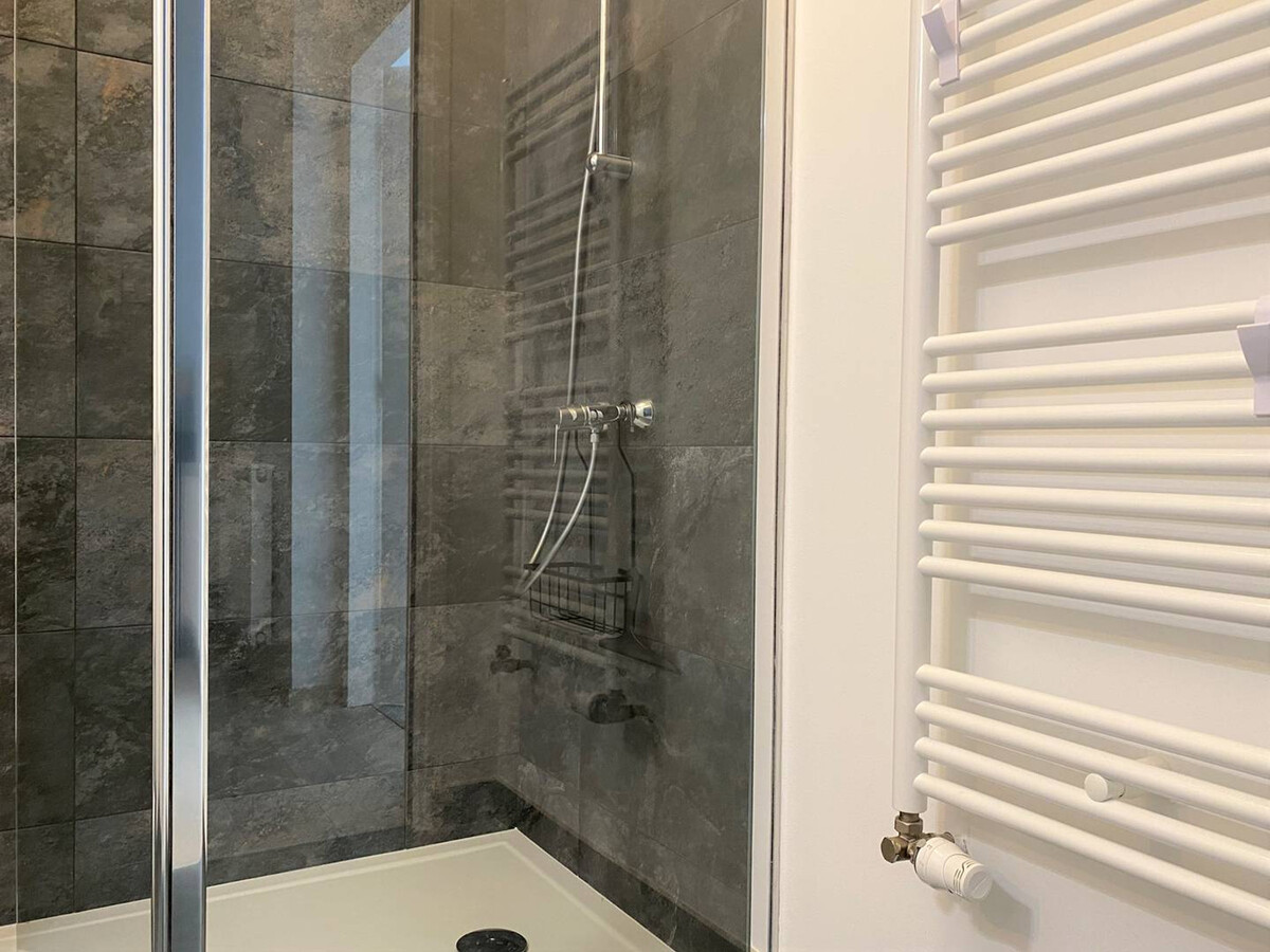 Appartement 3* neuf avec balcon à 60m du port - Photo 11