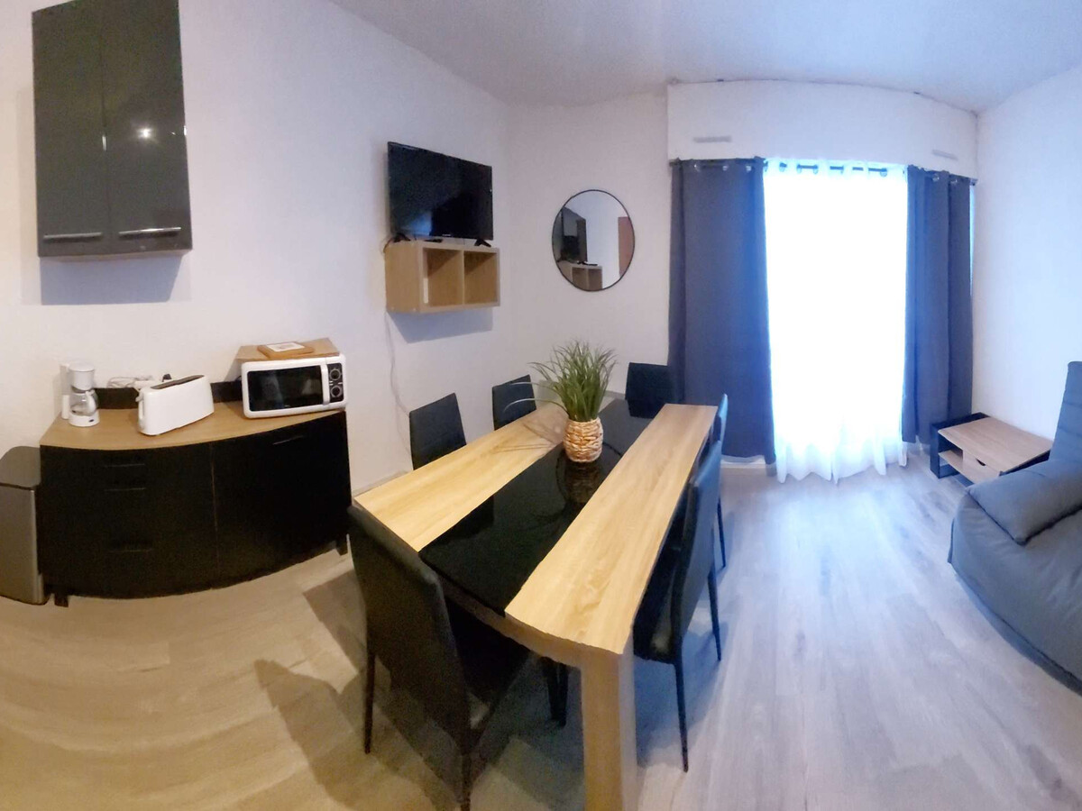 Studio cabine 6 pers avec balcon sud à 1700m, St-Lary - Photo 4