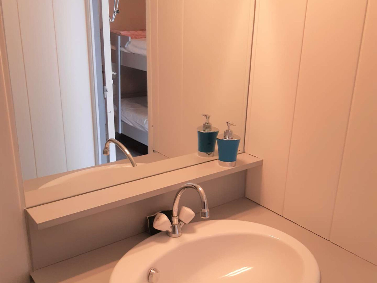 Studio cabine 6 pers avec balcon sud à 1700m, St-Lary - Photo 11