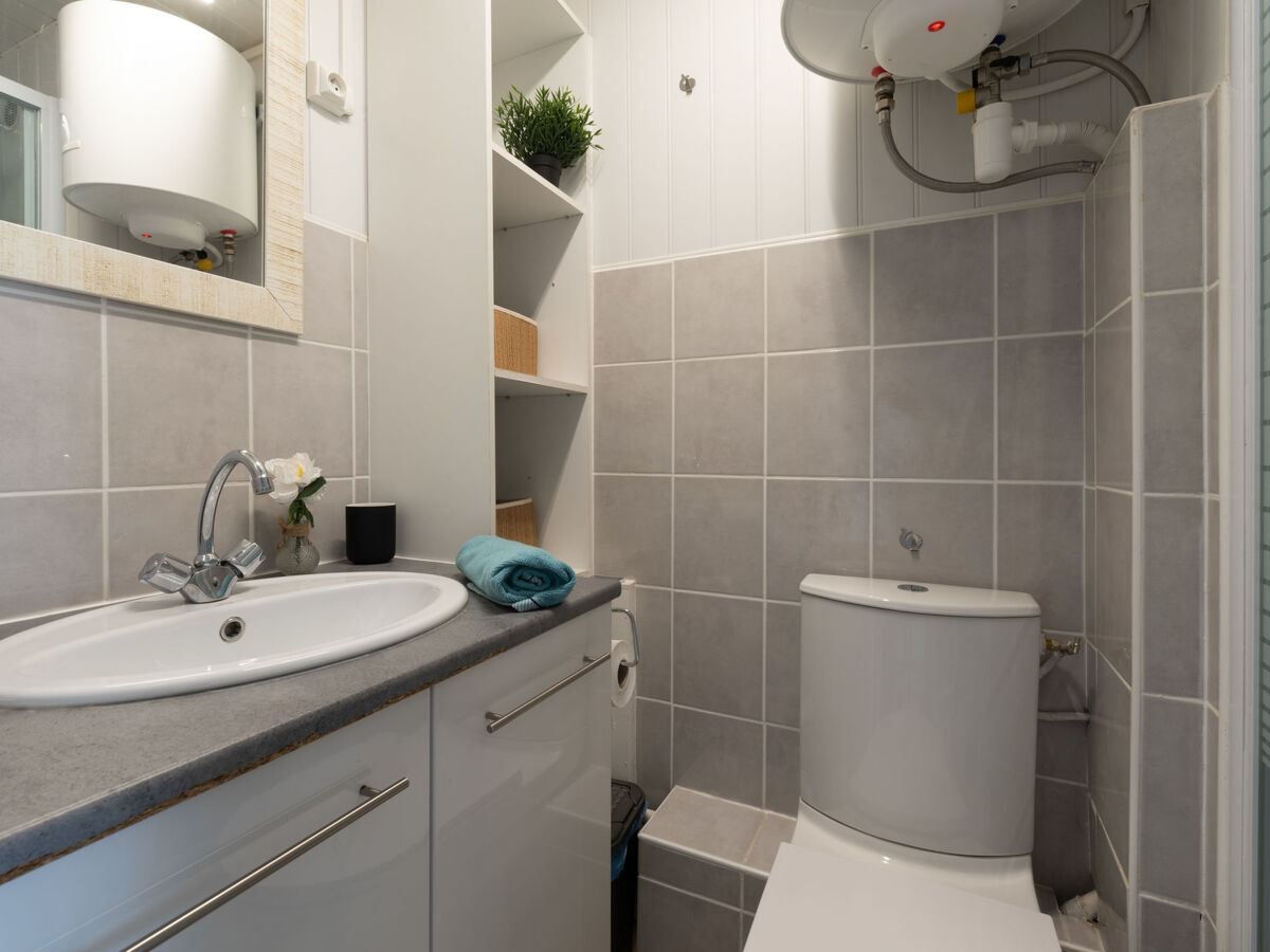 La Frégate - Studio 21 m² à 200 m de la plage - Photo 12