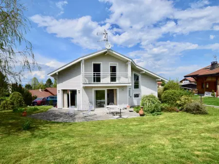 Location maison à Saint Paul en Chablais, Charmante maison familiale, animaux admis, parking, chauffage au sol, poêle à granulés