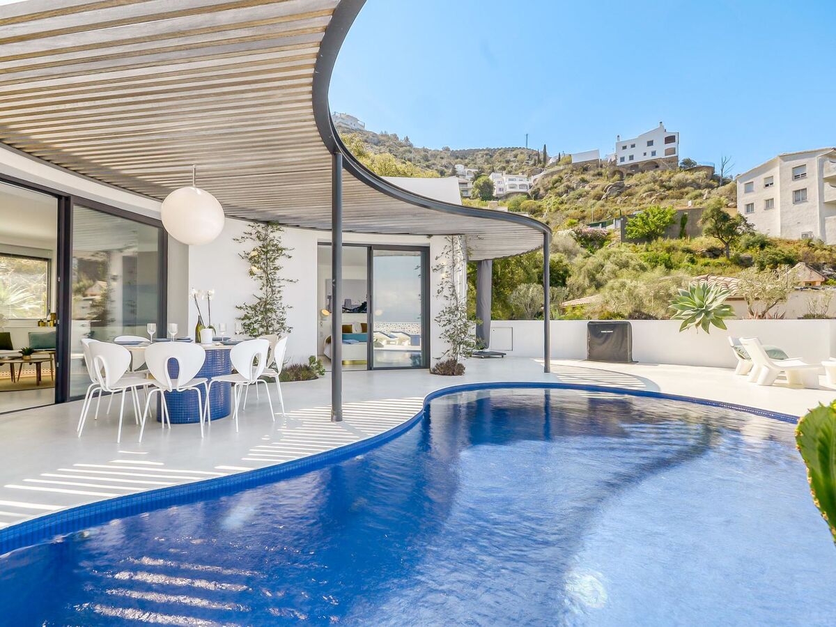 Villa Donut : 4 chambres, piscine chauffée, vue mer à Roses - Photo 2
