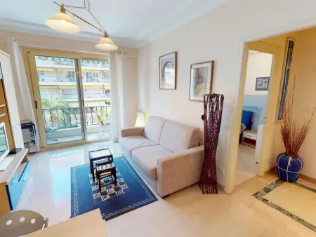 Appartement 2P moderne centre-ville Menton, balcon mer : photo 5