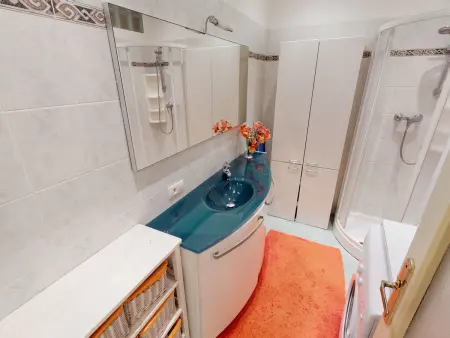 Appartement 2P moderne centre-ville Menton, balcon mer : photo 7