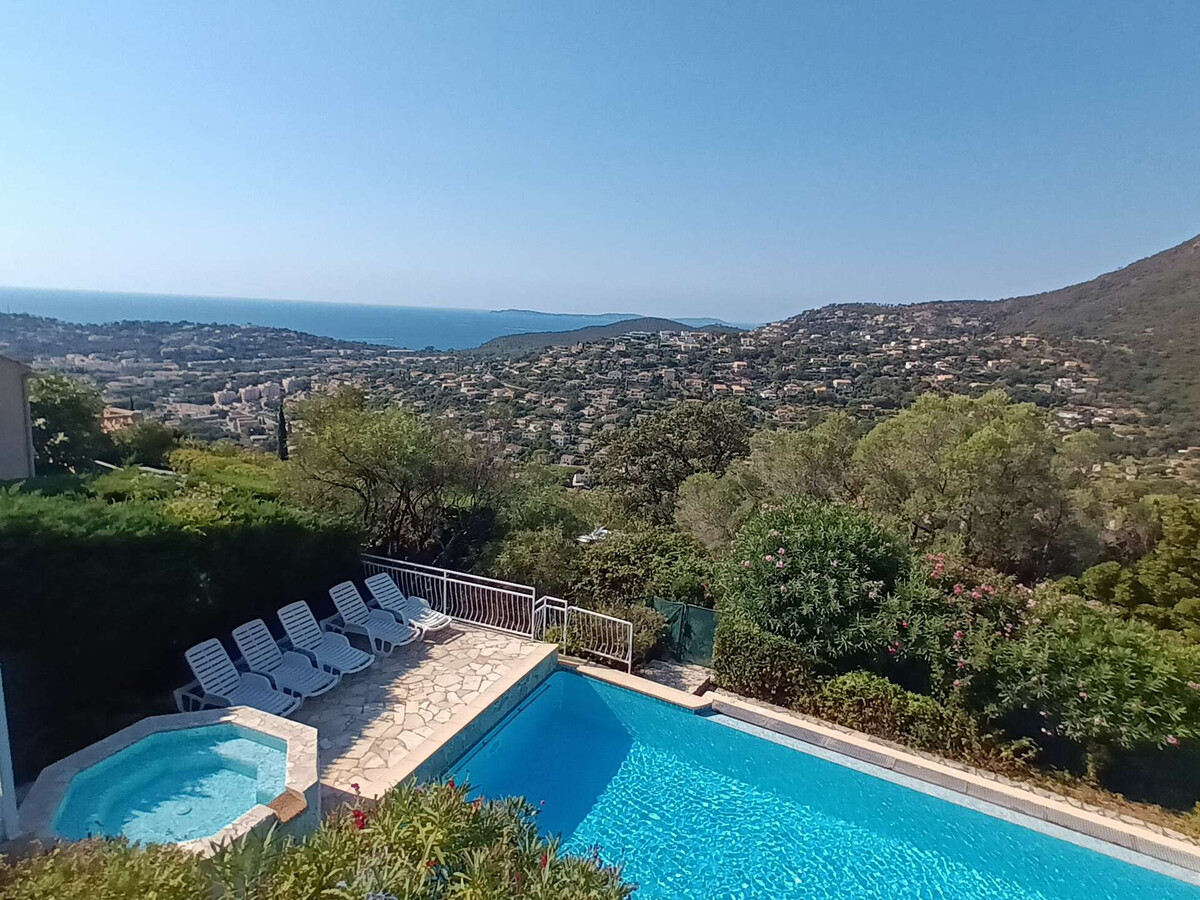 Villa 4 pers. Cavalaire : piscine, sauna, vue mer - Photo 3