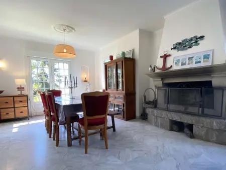 Grande Maison Familiale à Trégastel avec Jardin Clos, Terrasse et WIFI - Photo 2