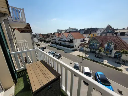 Location appartement à Wimereux, Charmant T2 avec Balcon à Deux Pas de la Digue, Plein Ouest - Cuisine Équipée, Séjour Lumineux