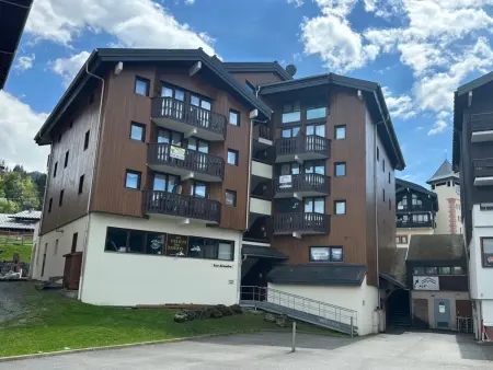 Duplex 6p rénové, balcon sud vue pistes à Morillon : photo 18