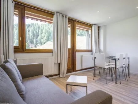 Location appartement à Plagne 1800, Appartement rénové 6 pers, accès skis aux pieds, grand balcon sud