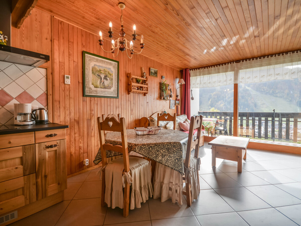 Appartement cosy à Morzine - 2 pièces, piscine, balcon, parking - 4 pers - Photo 1