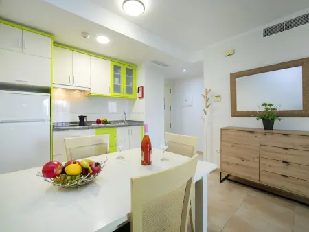 Appartement Esmeralda Suites, vue mer, à 200 m de la plage : photo 4