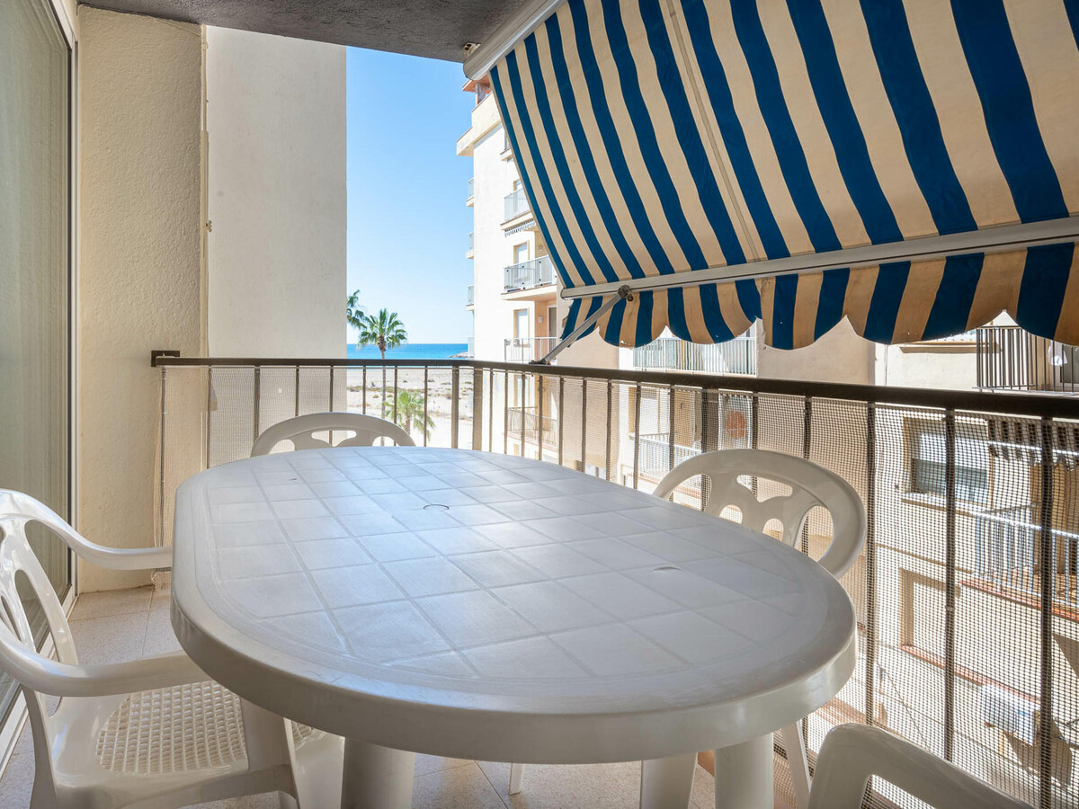 Appartement face à la plage à Torredembarra, 2 ch. - Photo 2