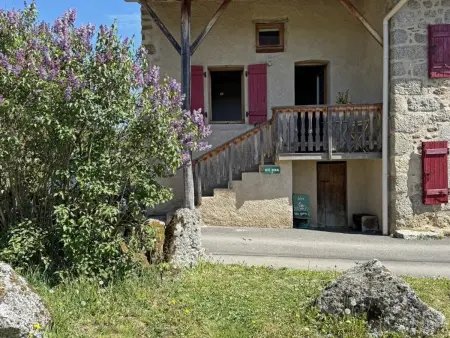 Gîte ferme en pierre, terrasse 100 m², animaux acceptés - Photo 1