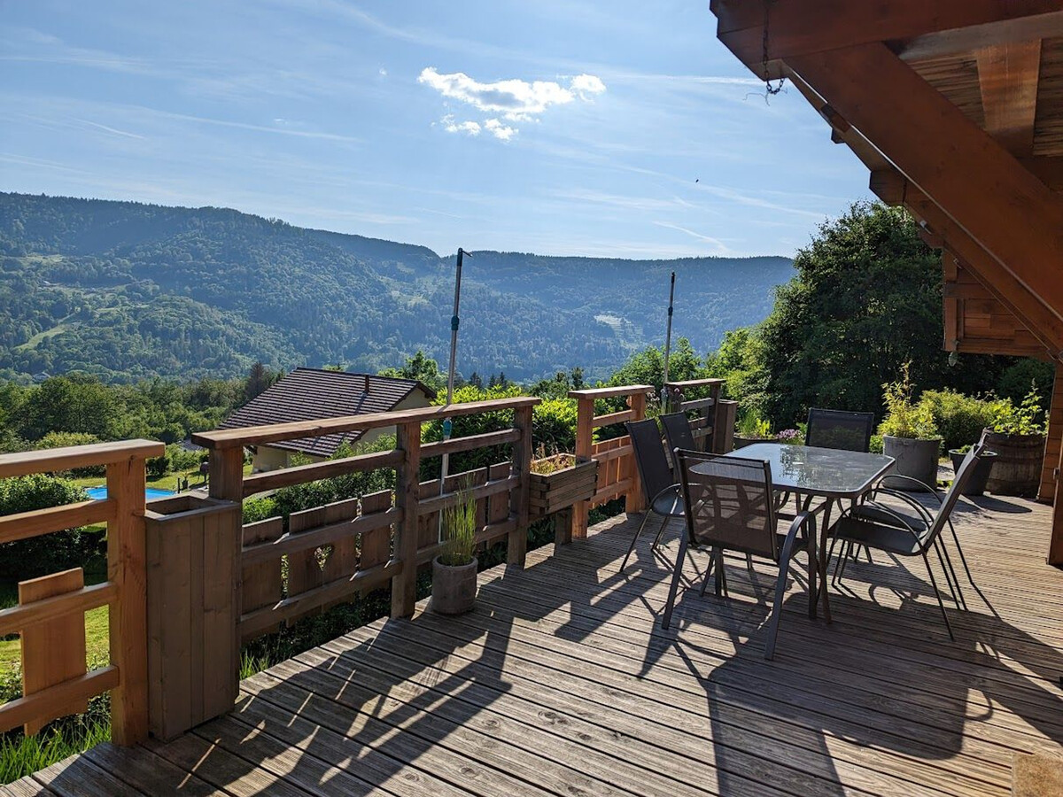 Chalet Hautes Vosges, terrasse sud et local skis/vélos - Photo 1