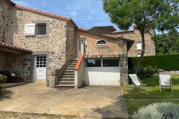 Gîte romantique avec terrasses à Saint-Beauzire - Photo 5