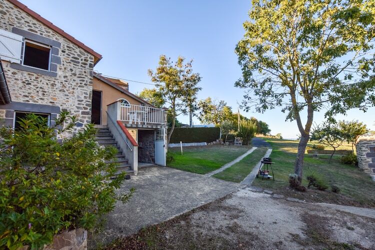 Gîte romantique avec terrasses à Saint-Beauzire - Photo 14