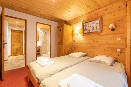 Chalet Brizolèe, Chalet avec vue sur le lac à du domaine skiable - Photo 16