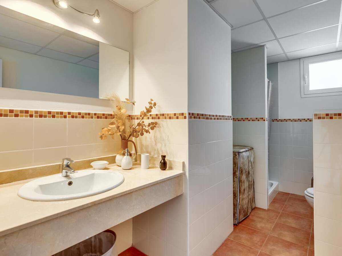 Penthouse moderne vue mer, terrasse et 2 piscines à Mijas - Photo 20