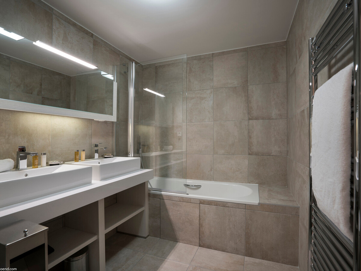 Appartement 4 pièces Courchevel 1550, box électrique inclus - Photo 8