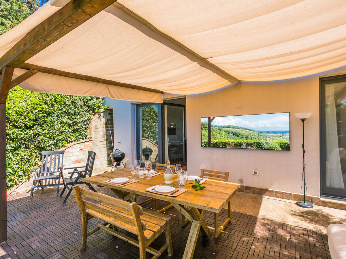 Templari, maison rénovée 3 niveaux avec terrasse à Santa Luce - Photo 5