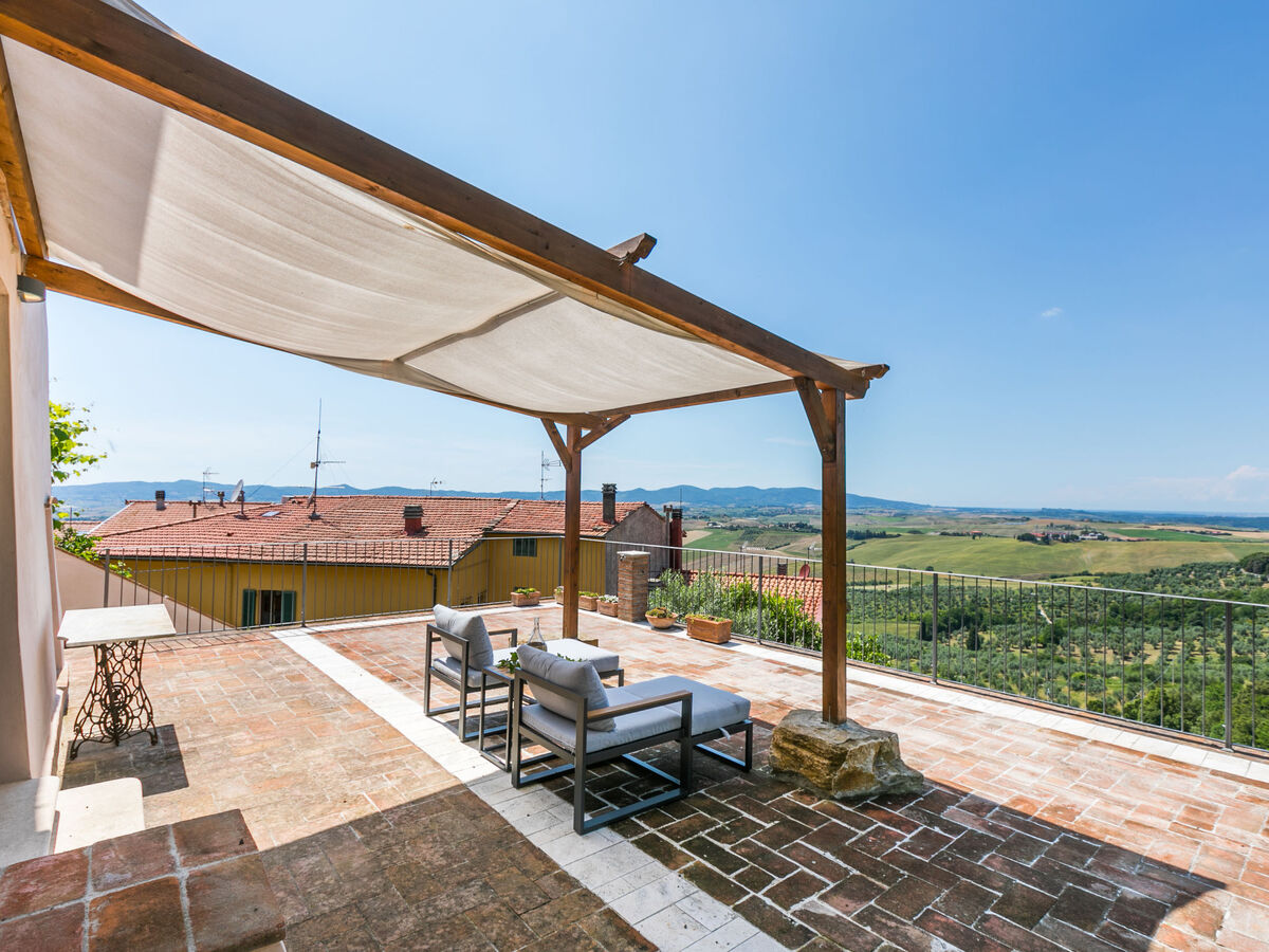 Templari, maison rénovée 3 niveaux avec terrasse à Santa Luce - Photo 8