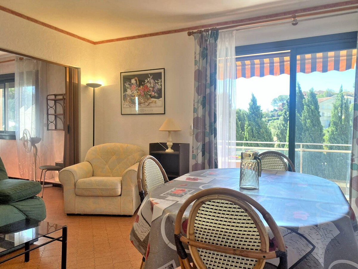 Appartement 4 pers. Le Lavandou, terrasse sud, parking privé - Photo 3