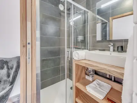 Appartement 3 pièces neuf 6 pers à 200 m des pistes : photo 14
