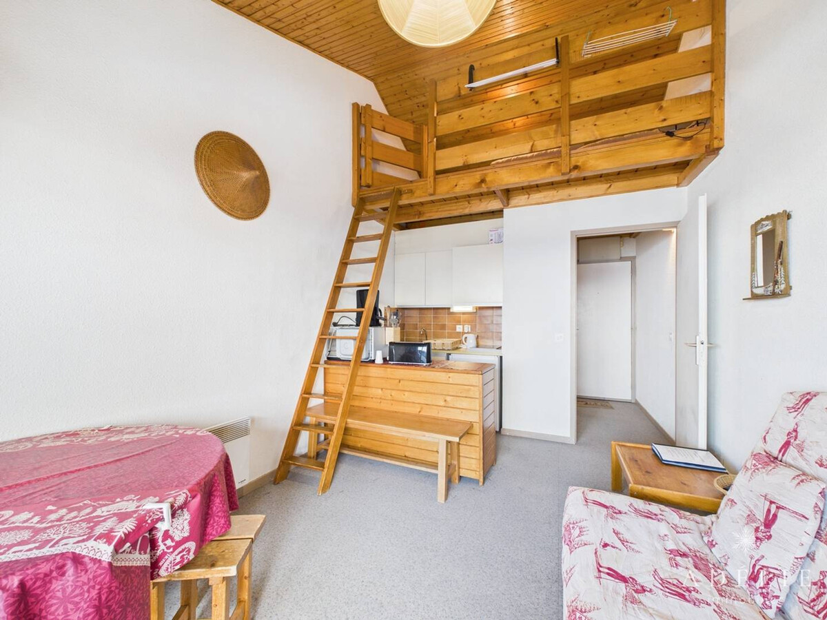 Studio mezzanine 25 m² balcon sud, 200 m des pistes - Photo 3