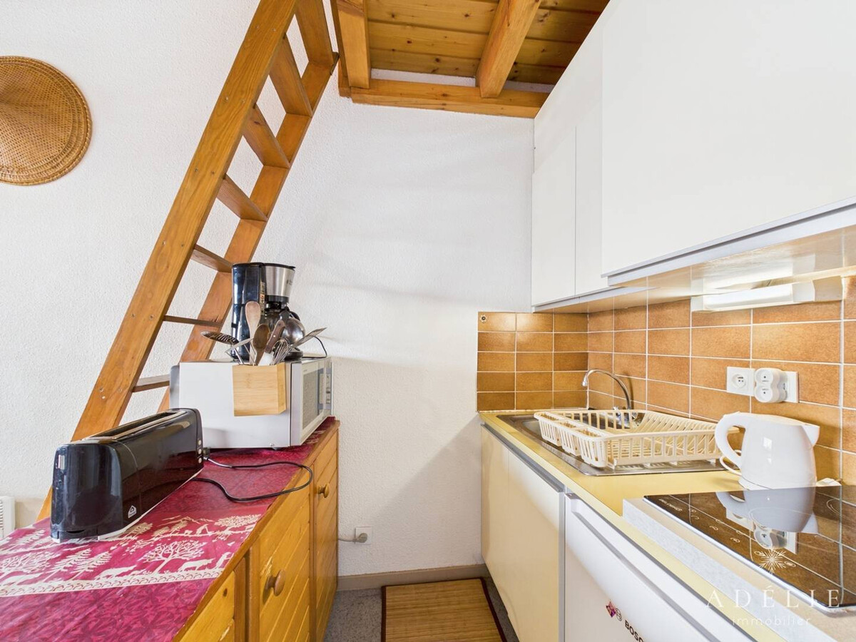 Studio mezzanine 25 m² balcon sud, 200 m des pistes - Photo 5