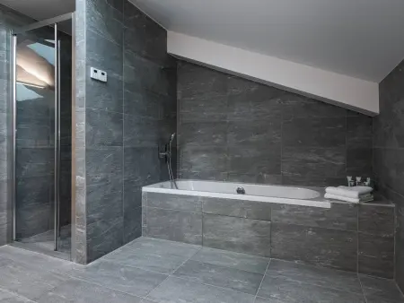 Duplex 94m² aux pieds des pistes - 6 personnes : photo 3