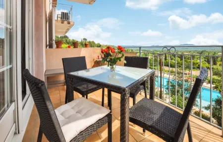 Location appartement de vacances à Callian