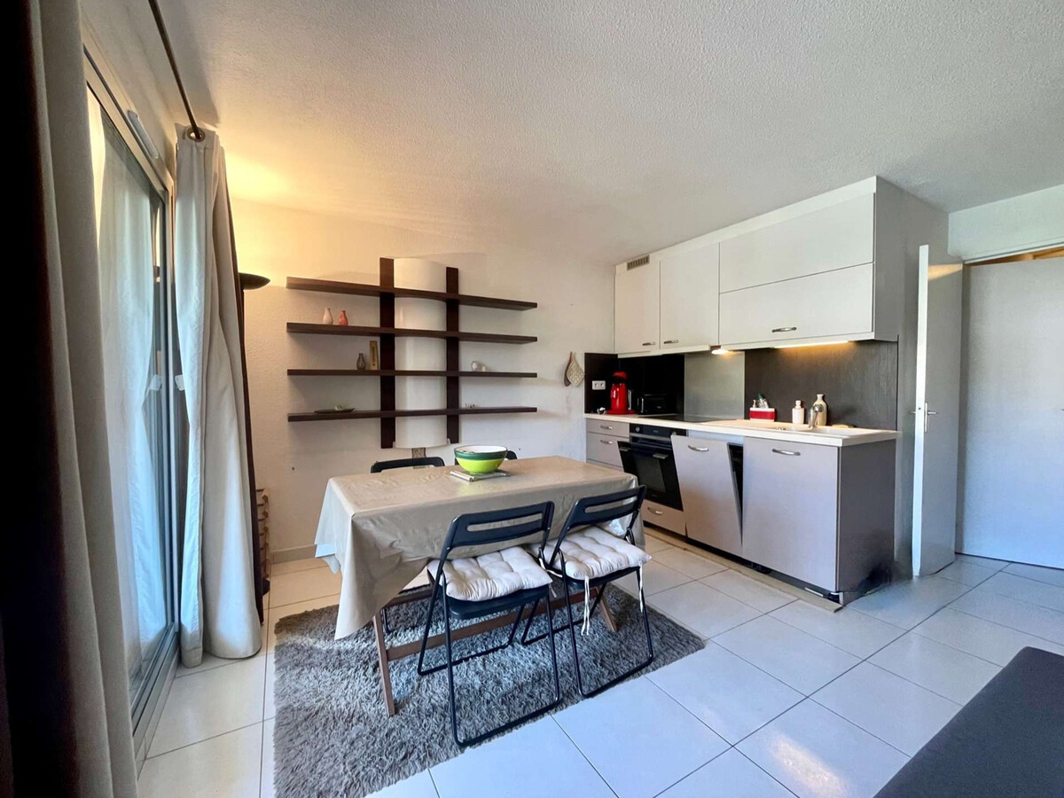 Appartement T2 avec piscine et terrasse - La Croix-Valmer - Photo 3