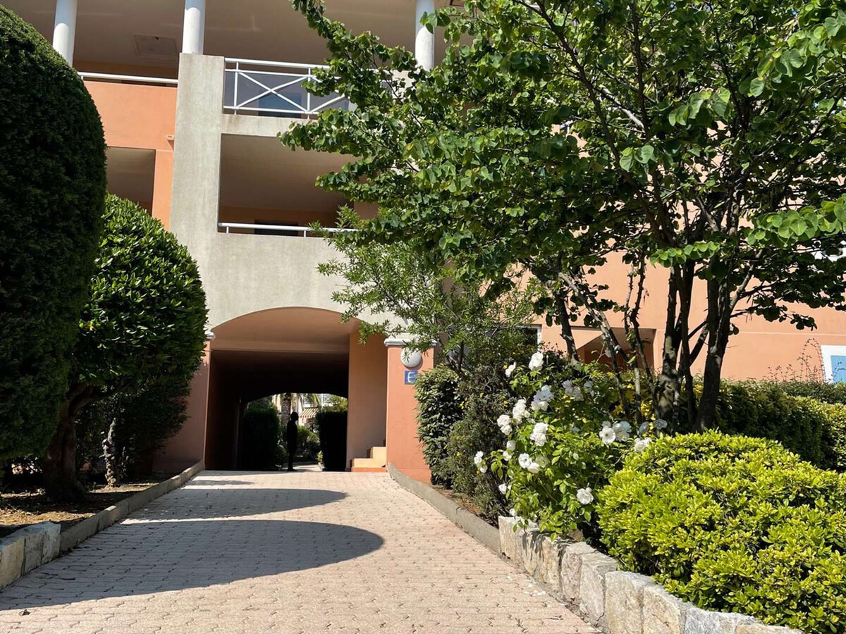 Appartement T2 avec piscine et terrasse - La Croix-Valmer - Photo 17