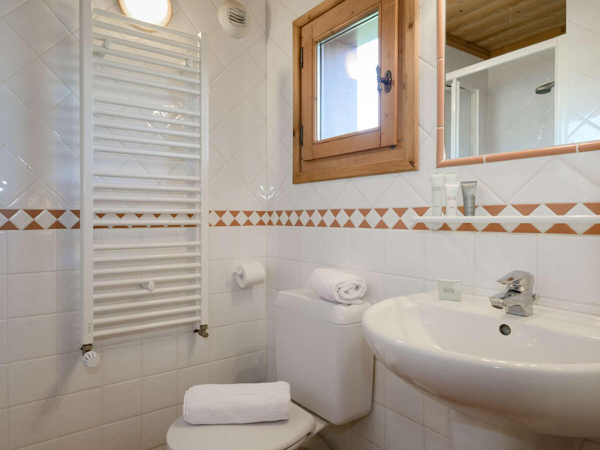 Chalet montagnard 10 personnes à Courchevel, accès direct pistes - Photo 9