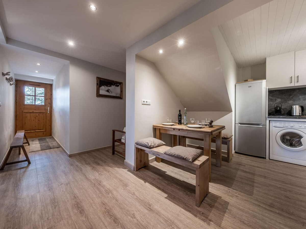 Appartement rénové 50m² à Courchevel 1850 - Vue station - Photo 6