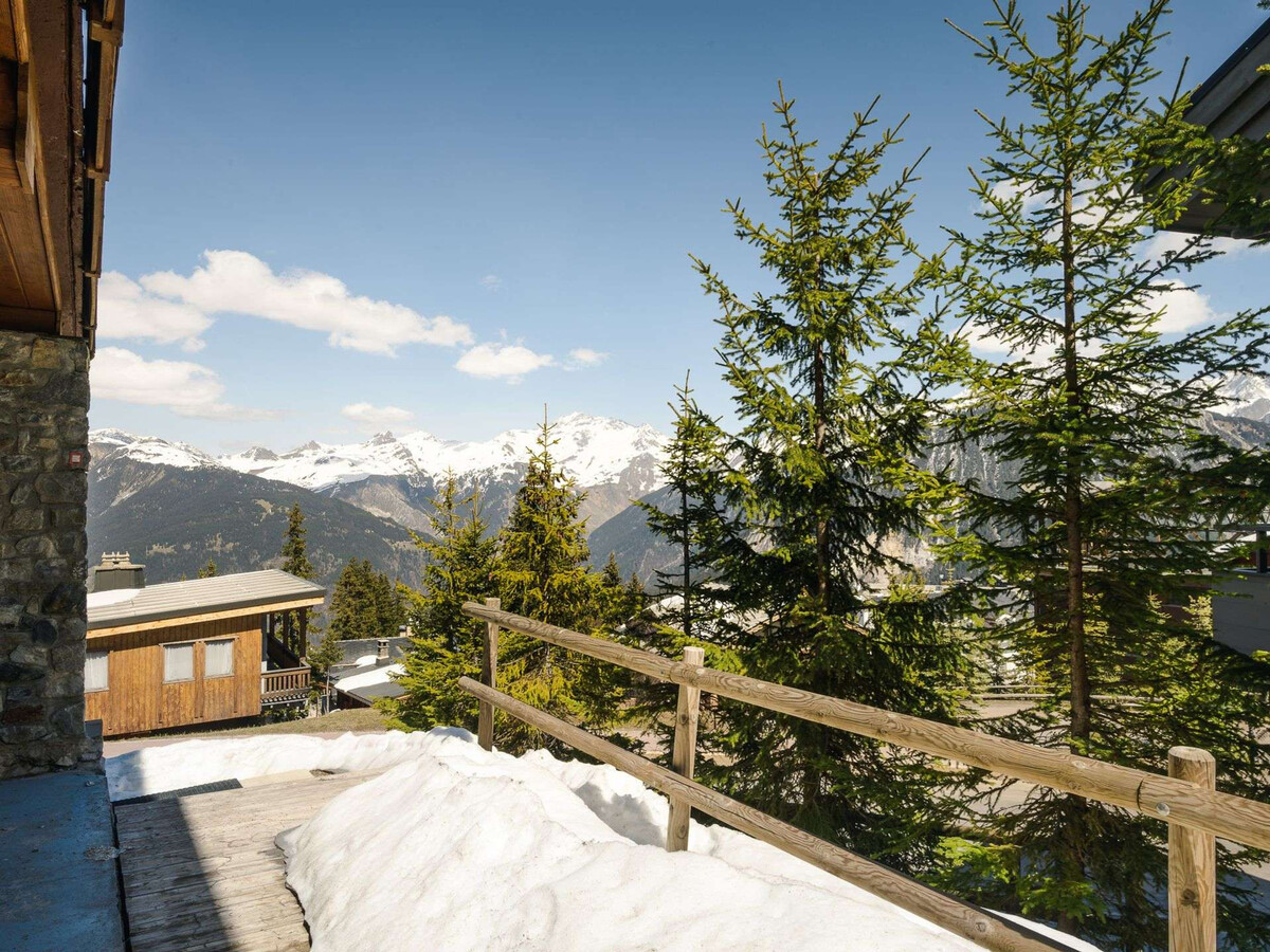 Appartement rénové 50m² à Courchevel 1850 - Vue station - Photo 7