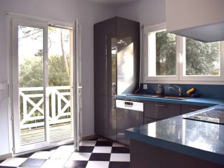 Villa 150 m² avec 3 terrasses et jardin, 10 min du Bassin : photo 8