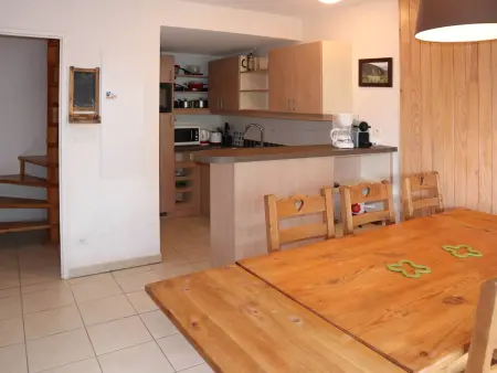 Duplex 7 pers avec piscine, balcon et box à skis - Photo 4