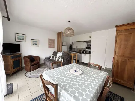 Appartement La Forêt-Fouesnant : 50 m du port, plage à pied : photo 4