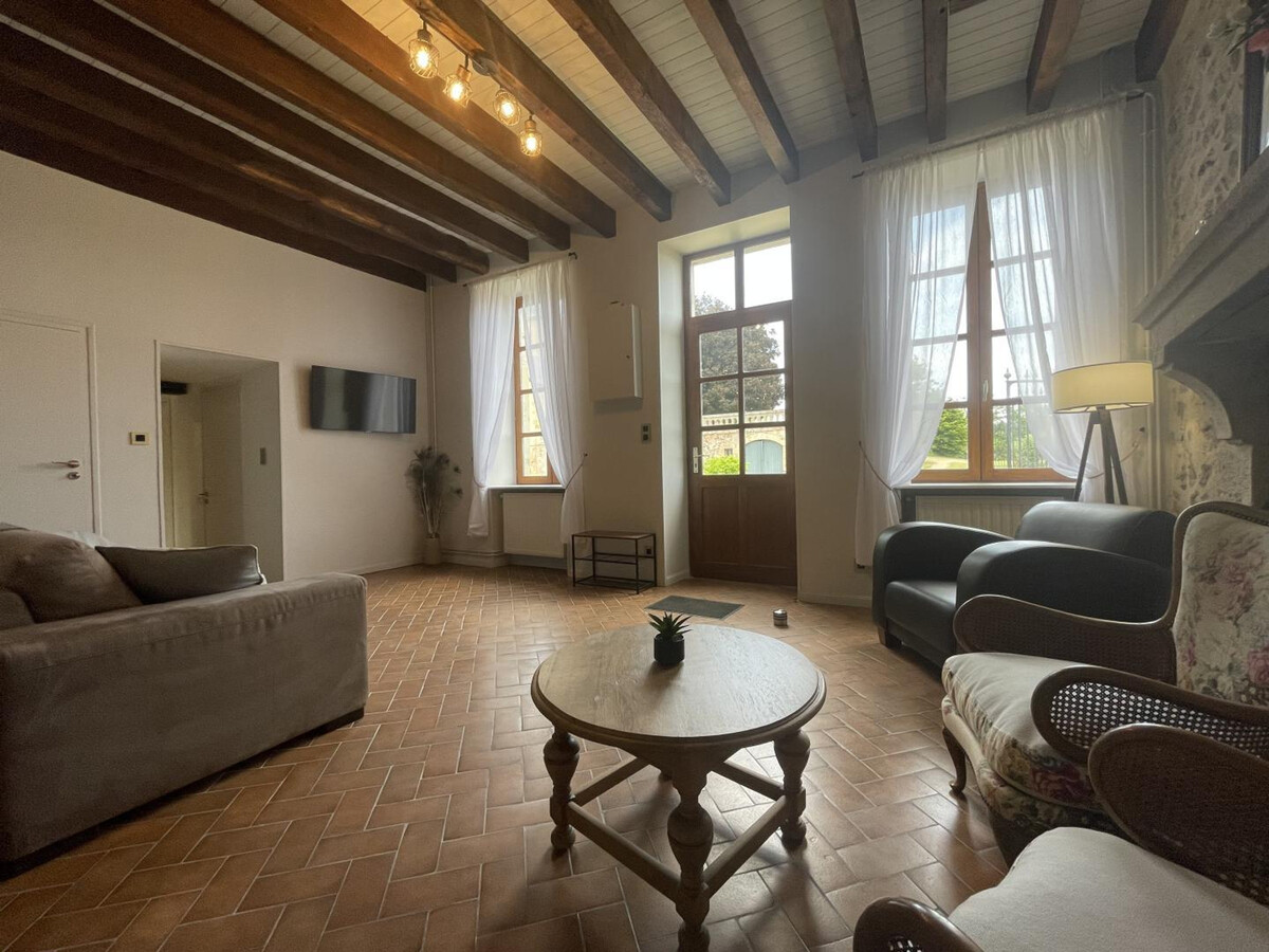Gîte de caractère avec vue sur château à Vernusse - Photo 11